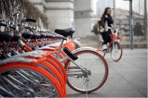 共享單車行業(yè)將進入成熟期，面臨一系列的困境和挑戰(zhàn)，需不斷發(fā)展完善發(fā)展