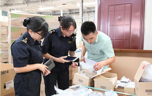 鄭州海關(guān)：前11個(gè)月，河南省外貿(mào)進(jìn)出口總值5024.8億元，其中民營企業(yè)進(jìn)出口1366.3億元