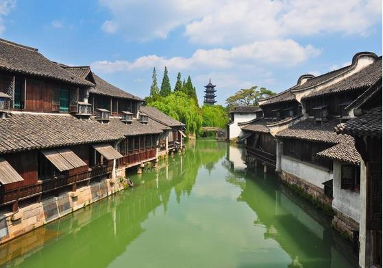 2019年旅游人數(shù)仍處增長態(tài)勢，將達(dá)60.6億人次，各地紛紛出臺新一輪文化旅游規(guī)劃??